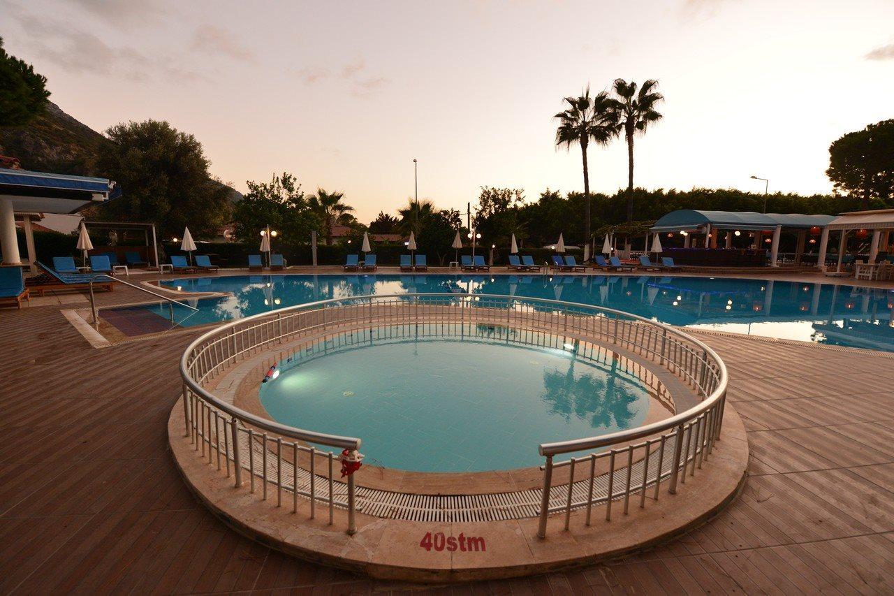 White Hotel Ölüdeniz Extérieur photo