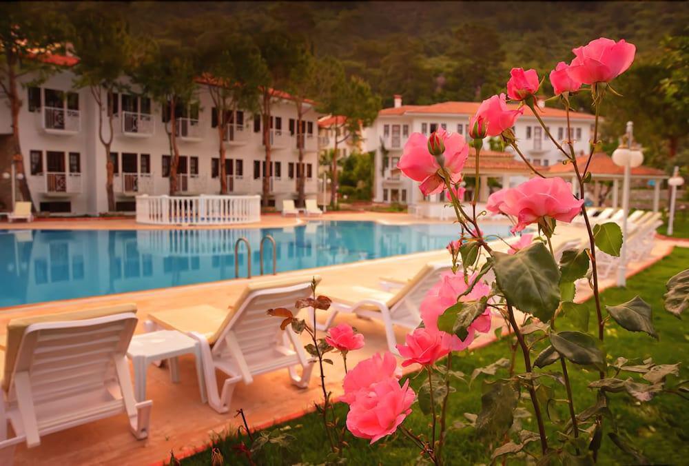 White Hotel Ölüdeniz Extérieur photo